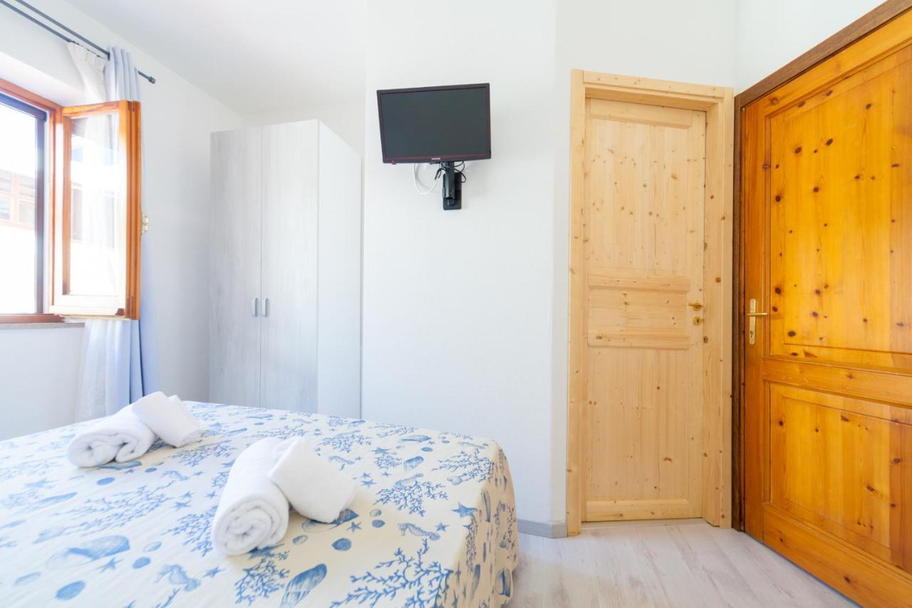 Brezza B&B Гольфо-Аранчи Экстерьер фото